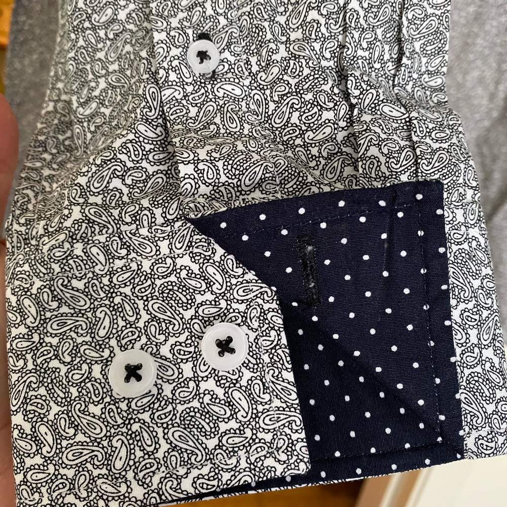 Men’s fitted stretchshirt B&W small paisley print